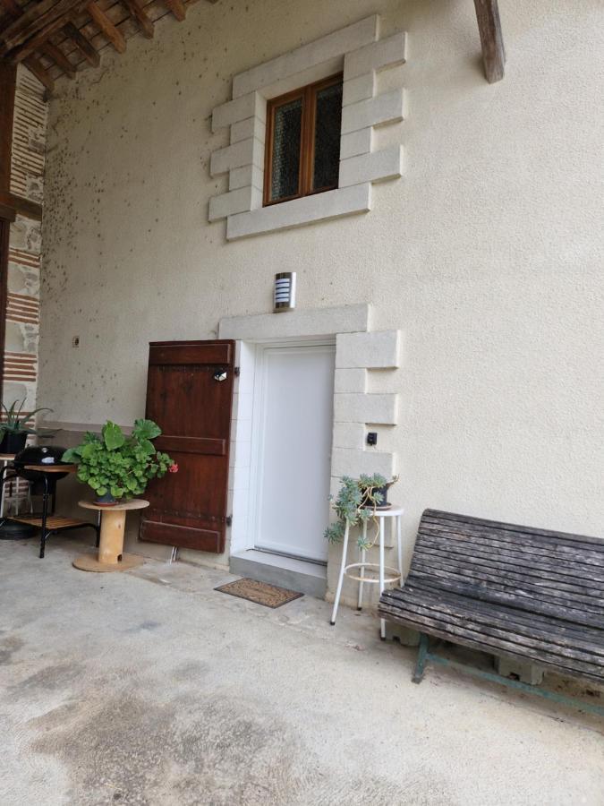 Loft Ravissant Avec Parking Gratuit Sur Place Ledat Exterior photo